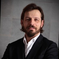 Dr. Pierre Métais